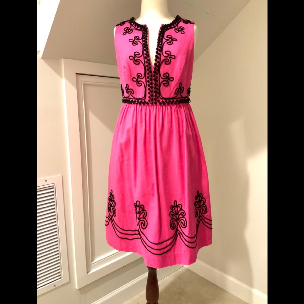 🛍 Lily Pulitzer dress pinkwith black beads size 4
